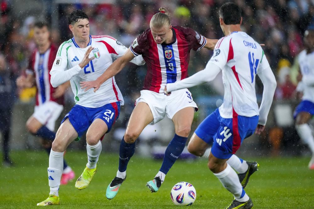 图片报：乌尔比希佩戴特制眼镜与耳罩训练，为了提高专注力