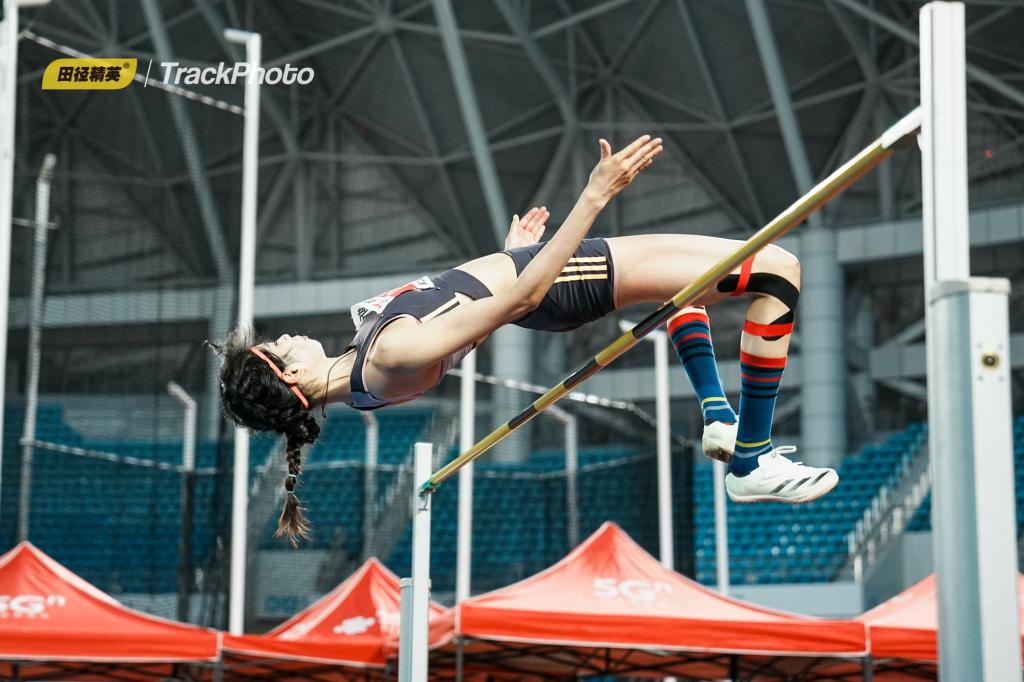 足球世界杯亚洲区预选赛关键球员表现突出